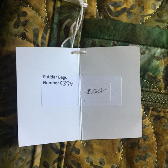 Green and yellow bag - Picture 2 of 4